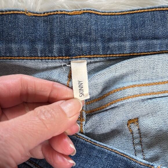 Rag & Bone Skinny Jeans in Bloo Moon - Picture 5 of 8